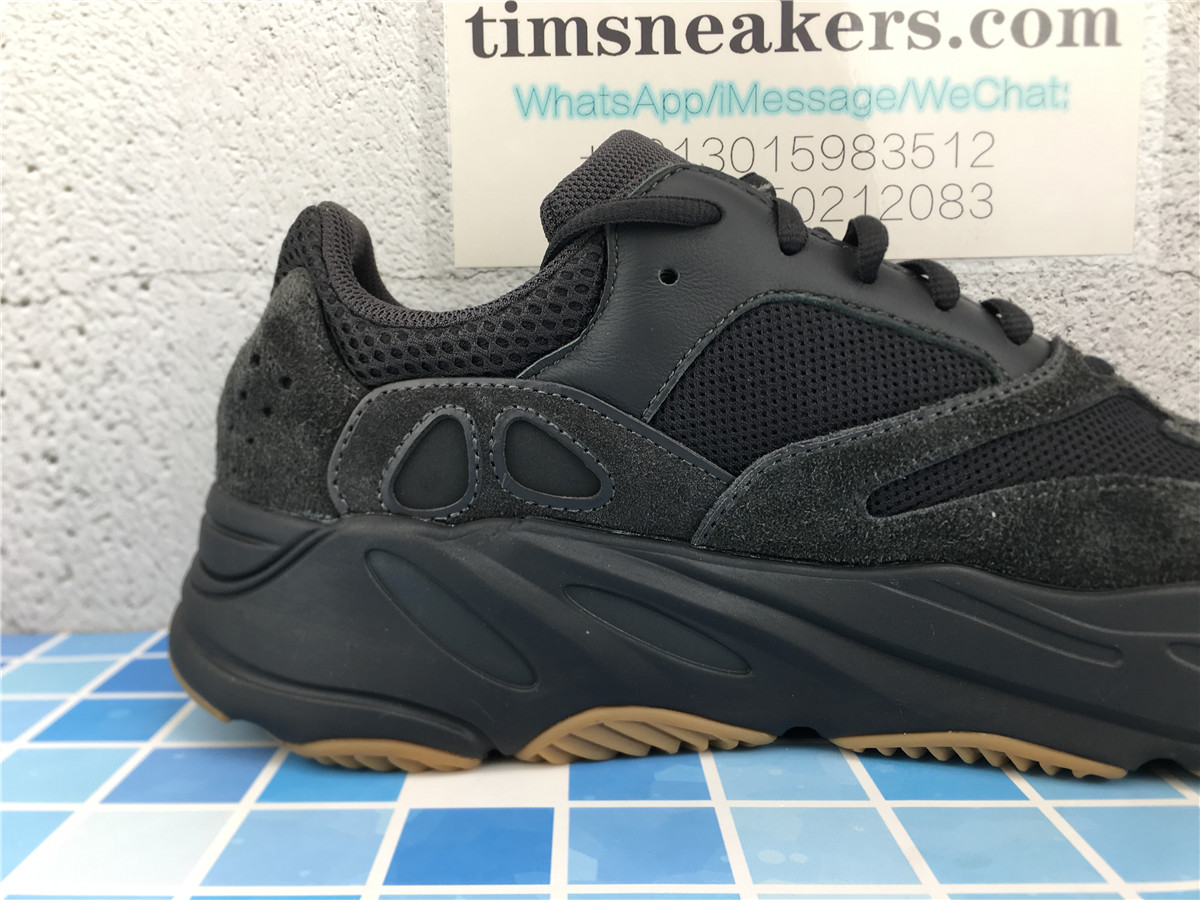 Yeezy Boost 700 Utility Black FV5304